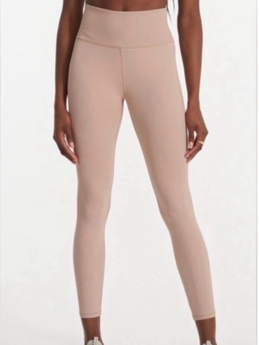 Vuori High-Waisted Ribbed Waist Leggings | Like New